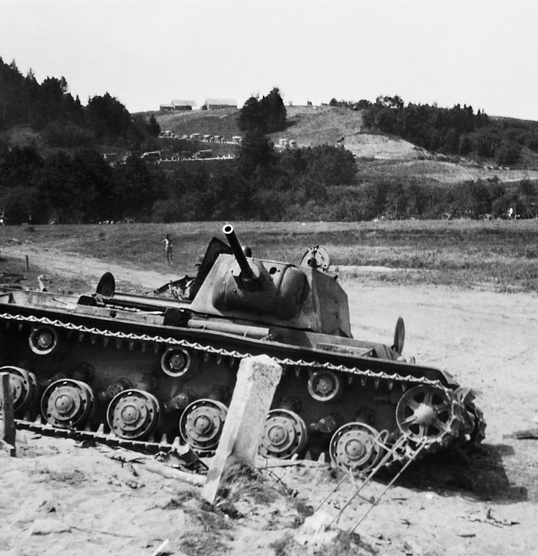 Немецкие танки против. Кв 1 1941 года. Танк кв-1. Кв2 танк 1941. Кв 1 в июне 1941.